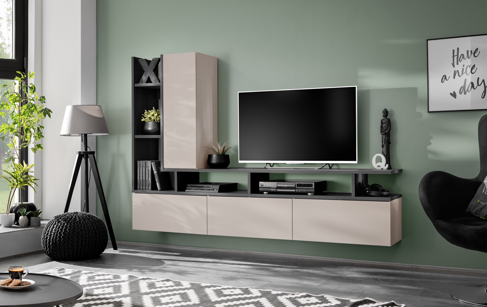 Composition TV TYTAN — vue d’ensemble